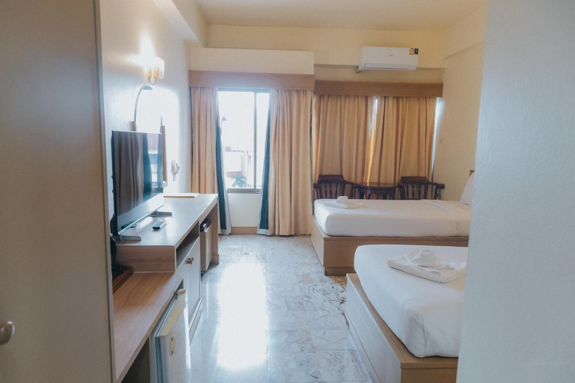 Nonthaburi Palace Hotel Экстерьер фото